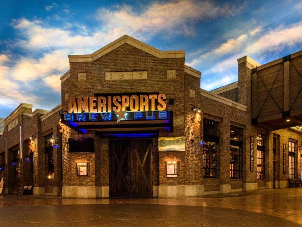 Ameristar Casino Hotel Kansas City Exterior foto